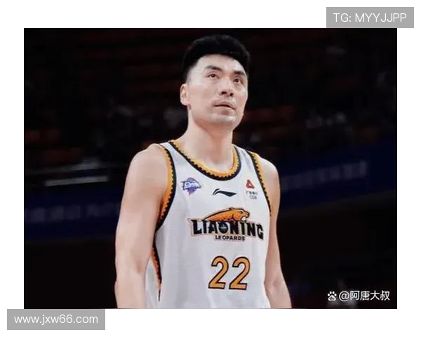 南京篮球队以54分高居锦标赛积分榜首位展现强劲实力